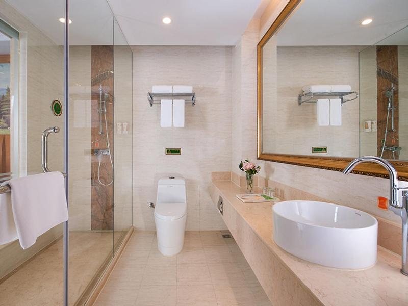Vienna Hotel Guangdong Zhongshan Nanlang Екстериор снимка